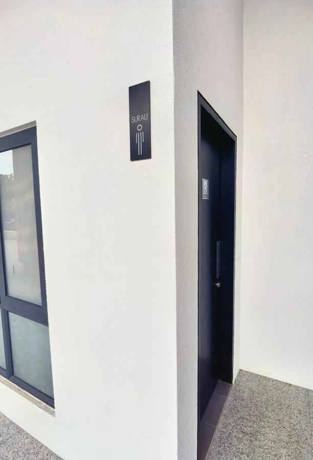 C1113 Almas Suites Galaxy Space Netflix By Stay Nusajaya  Luaran gambar
