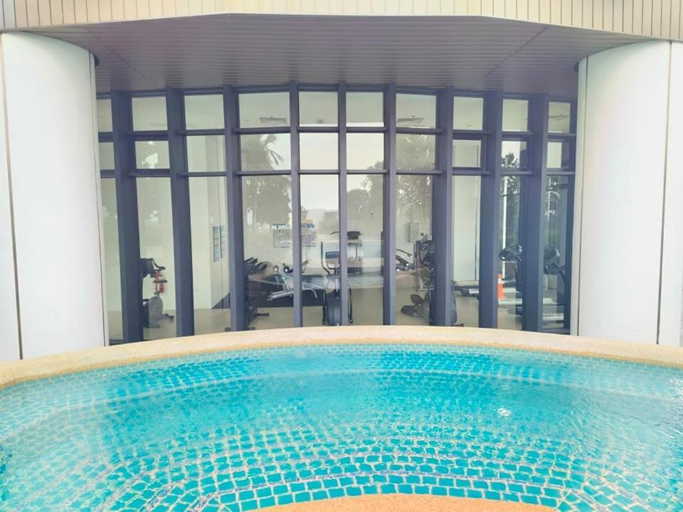 C1113 Almas Suites Galaxy Space Netflix By Stay Nusajaya  Luaran gambar